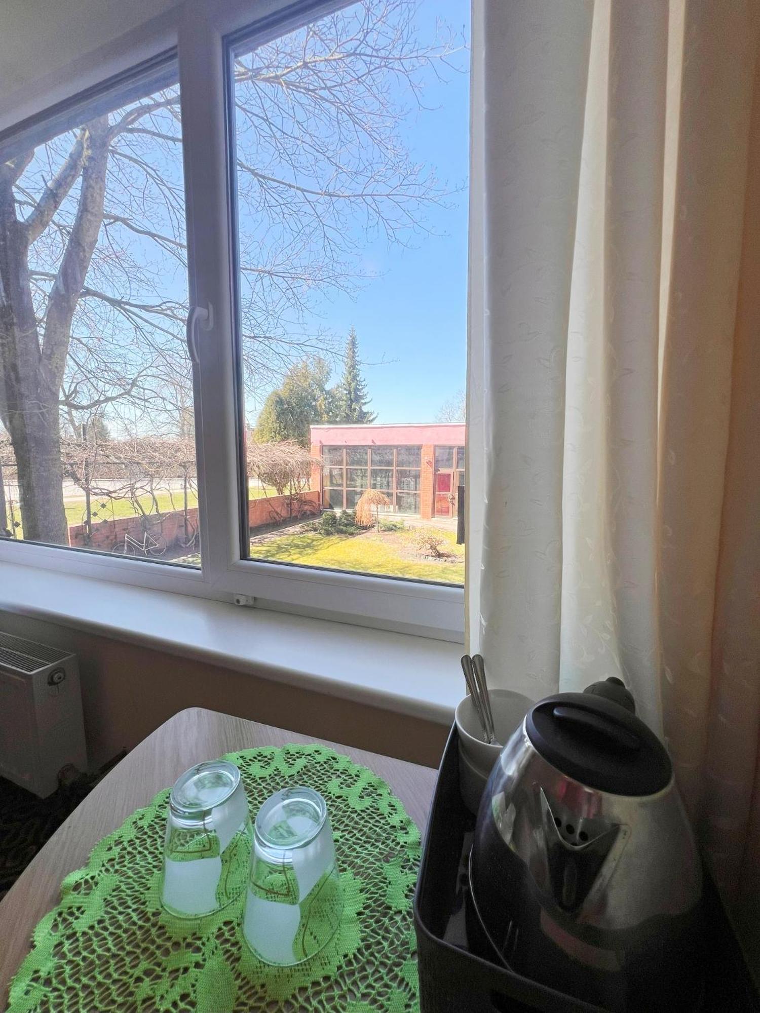Park Hotel Ķekava Eksteriør billede