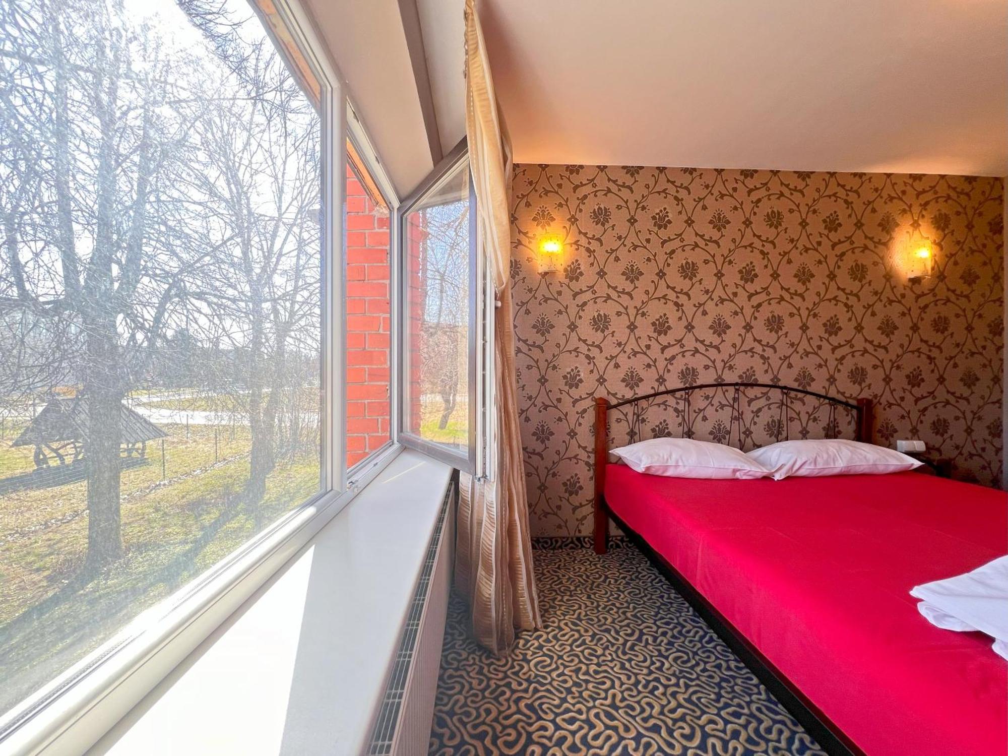 Park Hotel Ķekava Eksteriør billede